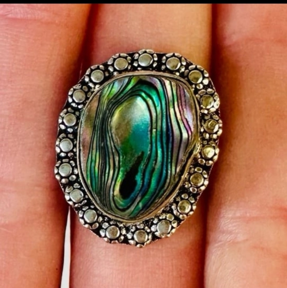Sterling Silver Green Abalone Ring - Picture 2 of 10